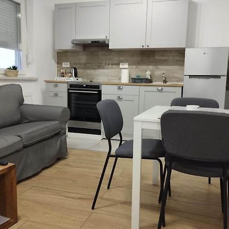 Lovely Flat, City Center With Free Parking 바라즈딘 외부 사진